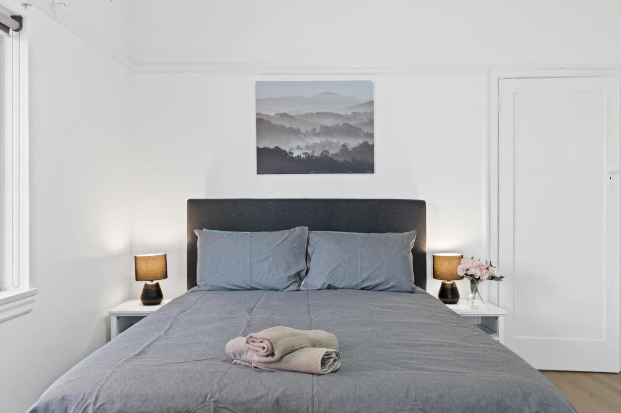 Burwood New 2 Bedroom 2 Bath Apt Free Parking Sydney Ngoại thất bức ảnh